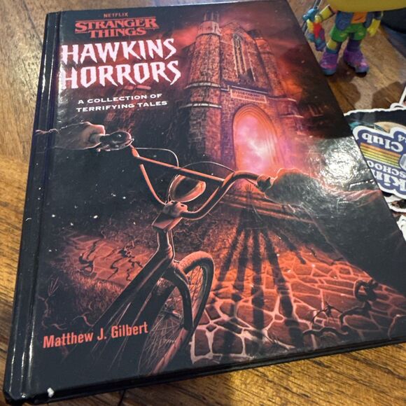 STRANGER THINGS BUNDLE of 4 Dustin Funkos-1 Hardcover Book-1 Hat-95 Stickers - Picture 2 of 9